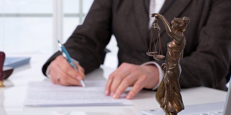 How to Choose a Bankruptcy Attorney