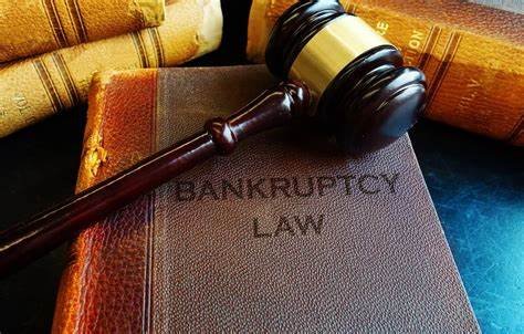 When Should You Hire a Bankruptcy Attorney?